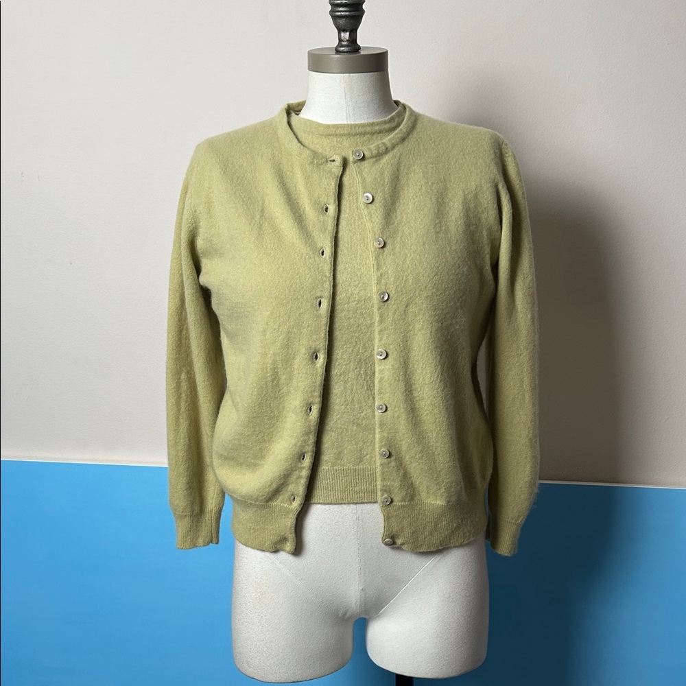 Sutton Studio Light Green Cashmere Twinset